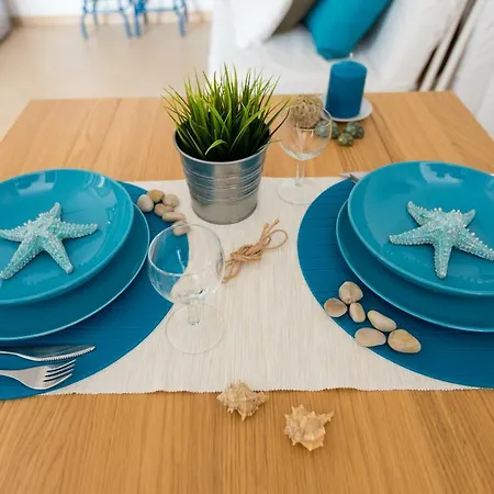 Isola Blu Aparthotel 4*